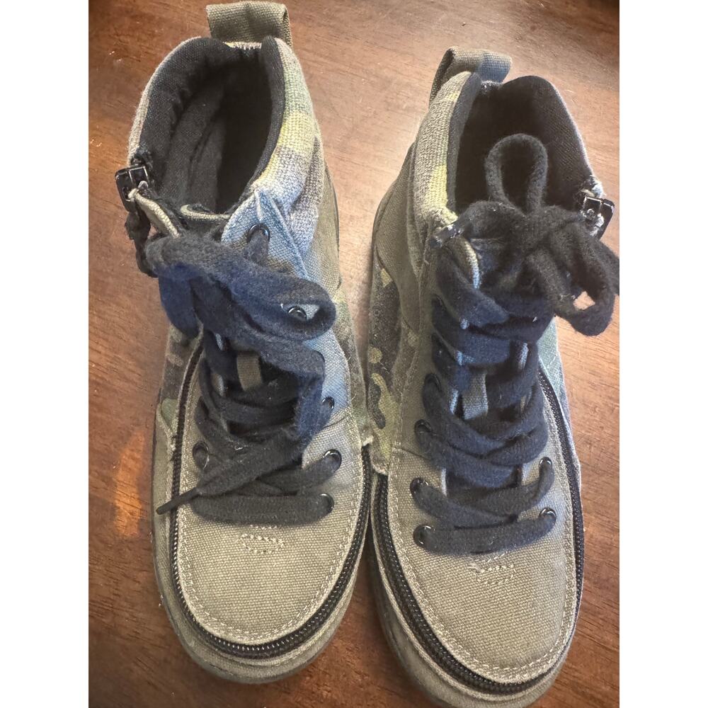 Billy Goat youth size 1 sneakers camouflage and black